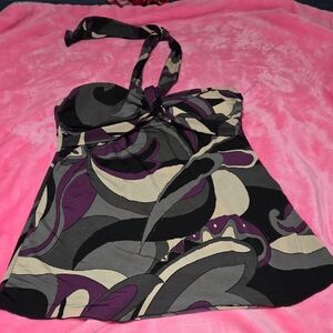 Stylish Halter Top with Abstract Design